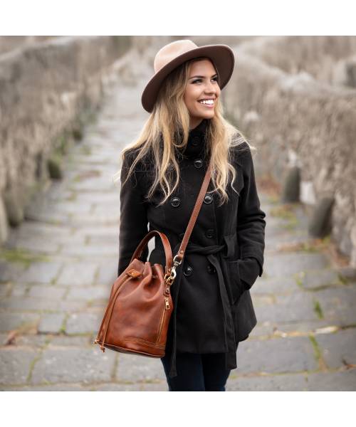 leather bucket bag