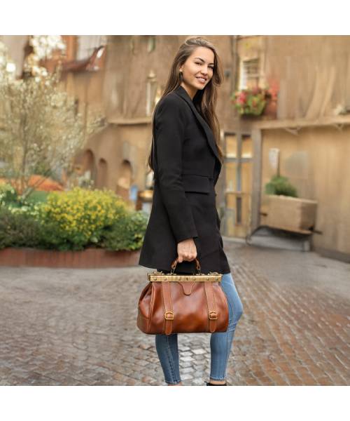 leather doctor bag